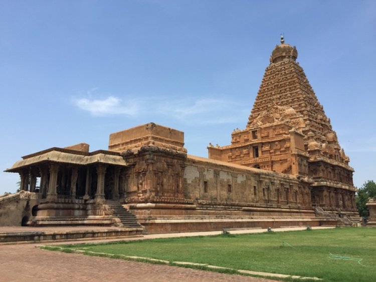 The Planet's First Granite Temple is the Brihadeswara Temple at Tanjavur, Tamil Nadu. The shikhara of the temple is constructed from a single 80-tonne piece of granite. This magnificent temple was constructed in just five years, (between 1004 AD and 1009 AD) throughout the reign of Rajaraja Chola.